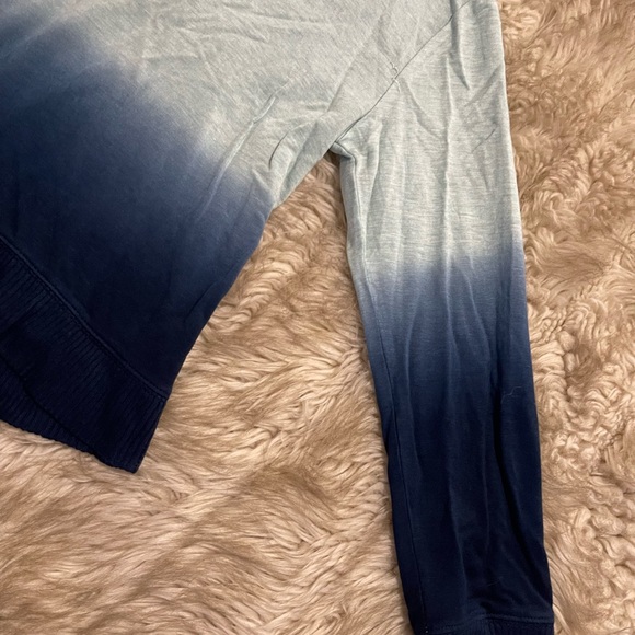 Top - Picture 4 of 4